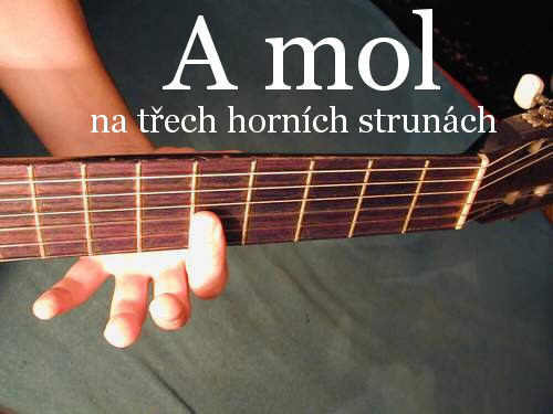 A moll pomoc� mal�ho bar� v p�t� poloze